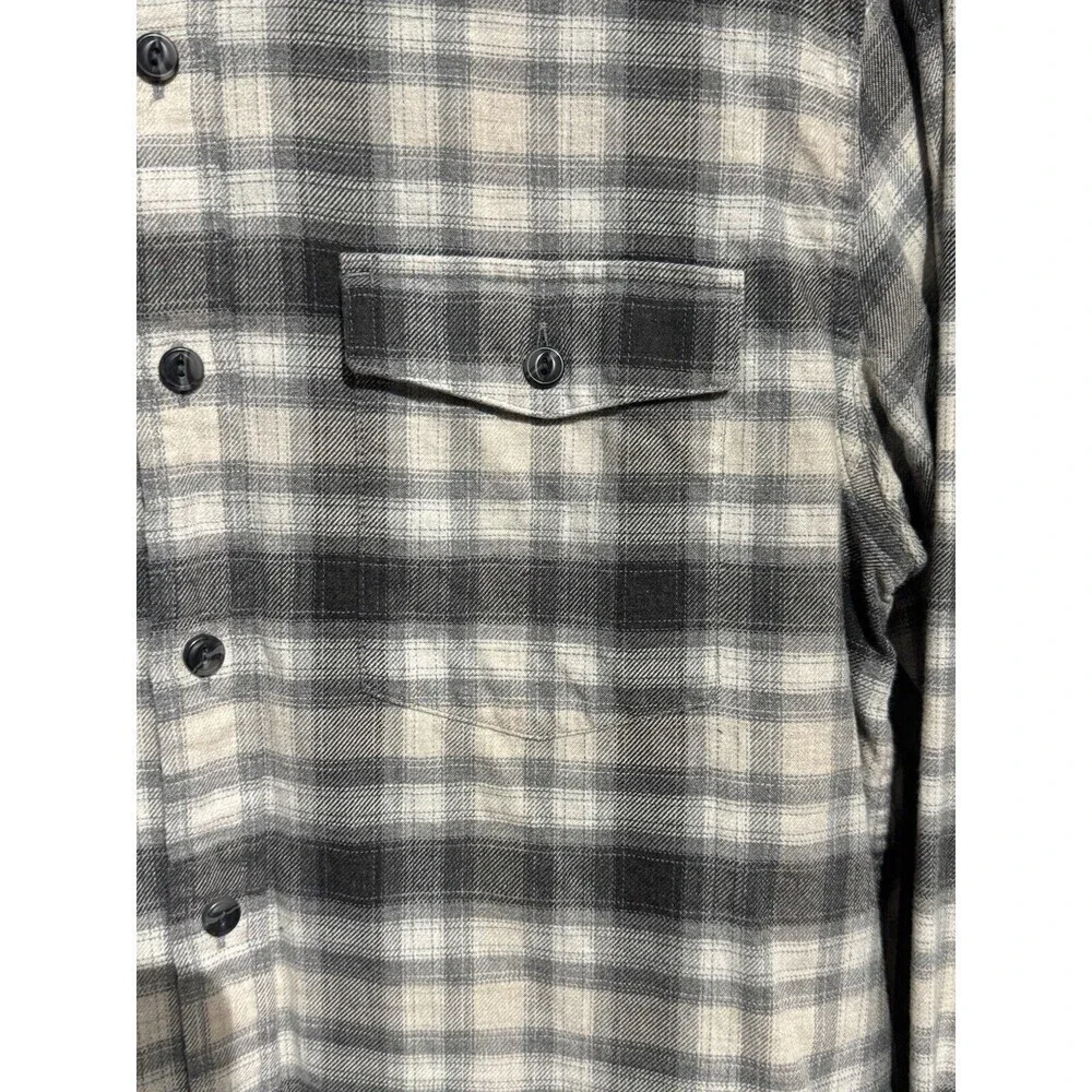 Patagonia Flannel Shirt Men S  GRAY COLOR  Lightweight Plaid 100% Organic Cotton
